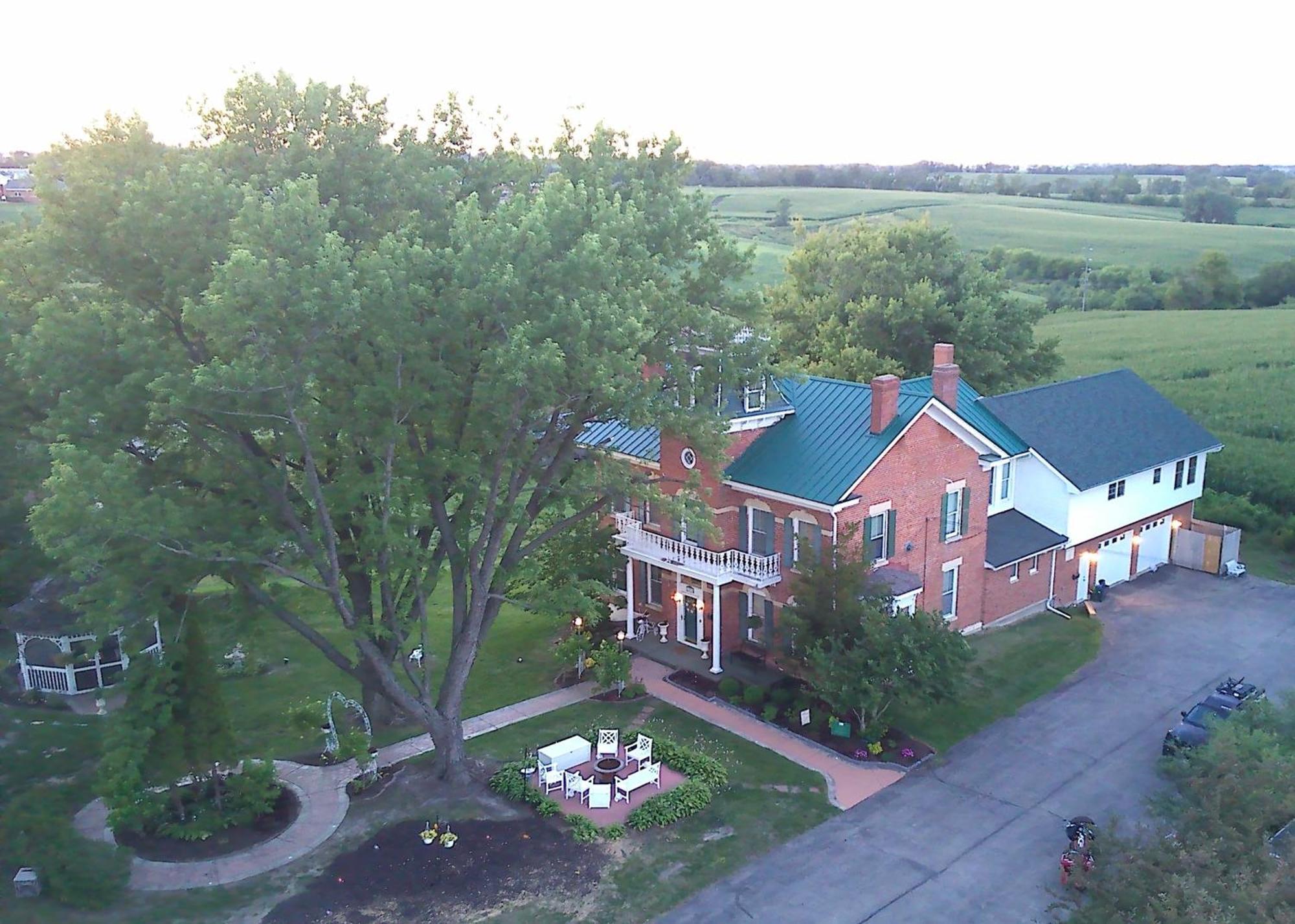 Cloran Mansion Bed & Breakfast Галена Екстериор снимка