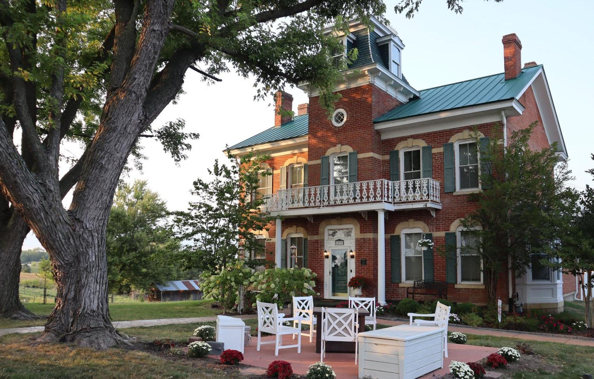 Cloran Mansion Bed & Breakfast Галена Екстериор снимка