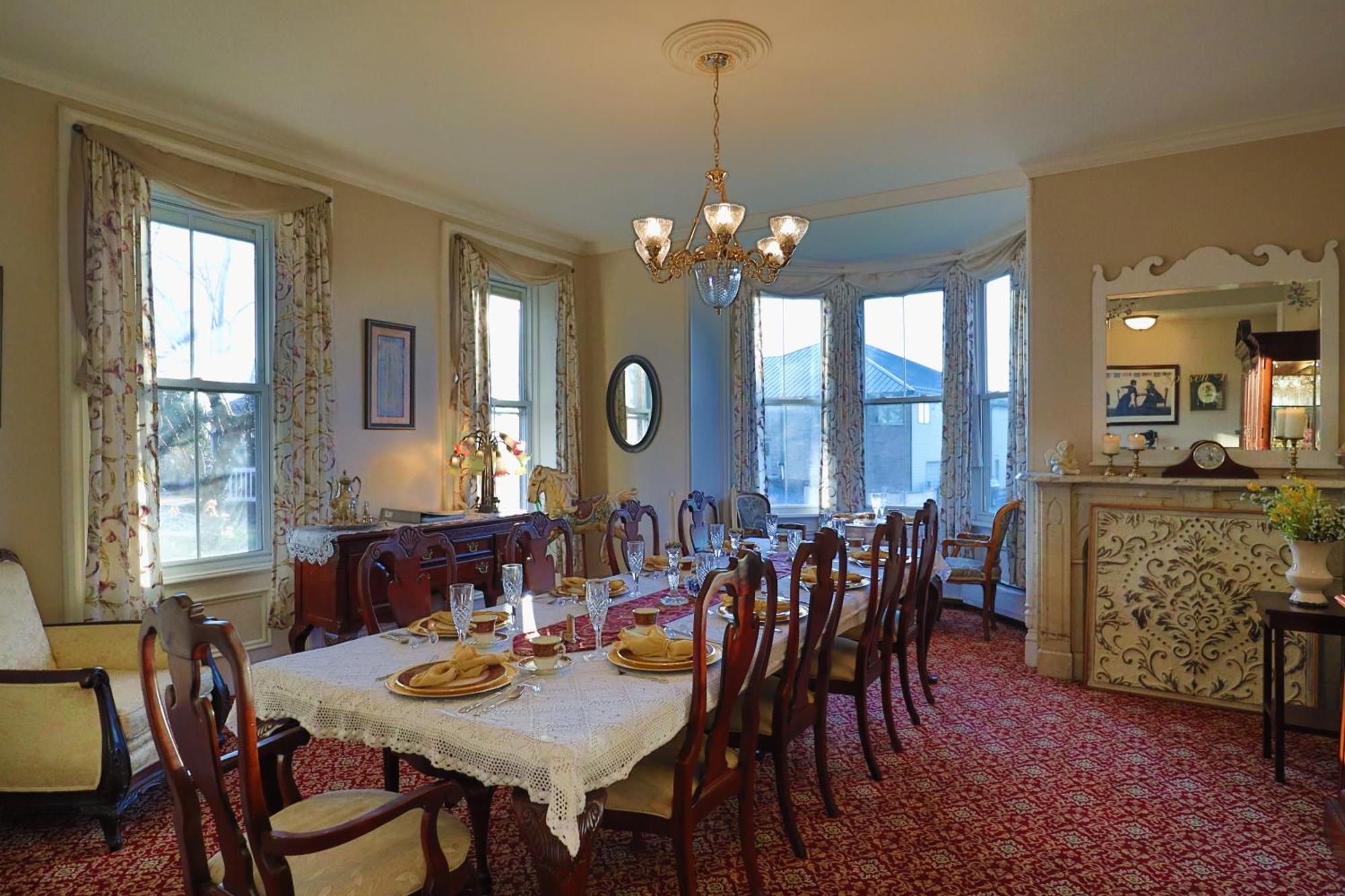 Cloran Mansion Bed & Breakfast Галена Екстериор снимка